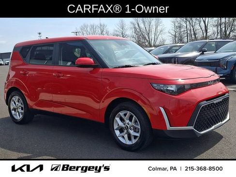 Used 2023 Kia Soul LX w/ LX Technology Package image 3