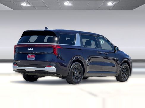 Used 2026 Kia Carnival FWD image 9