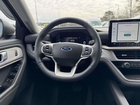 New 2026 Ford Explorer Active AWD/4WD image 11