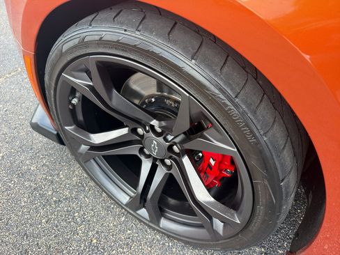 Used 2022 Chevrolet Camaro SS RWD image 6