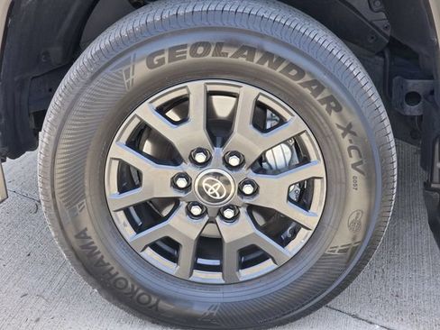 Certified 2025 Toyota 4Runner SR5 AWD/4WD image 9