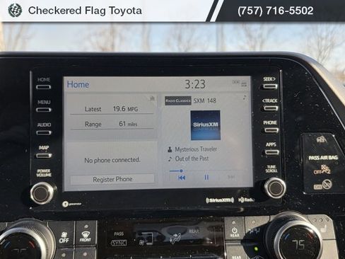 Used 2022 Toyota Highlander XLE image 15