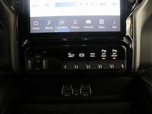 New 2026 RAM 2500 Laramie w/ Night Edition image 8