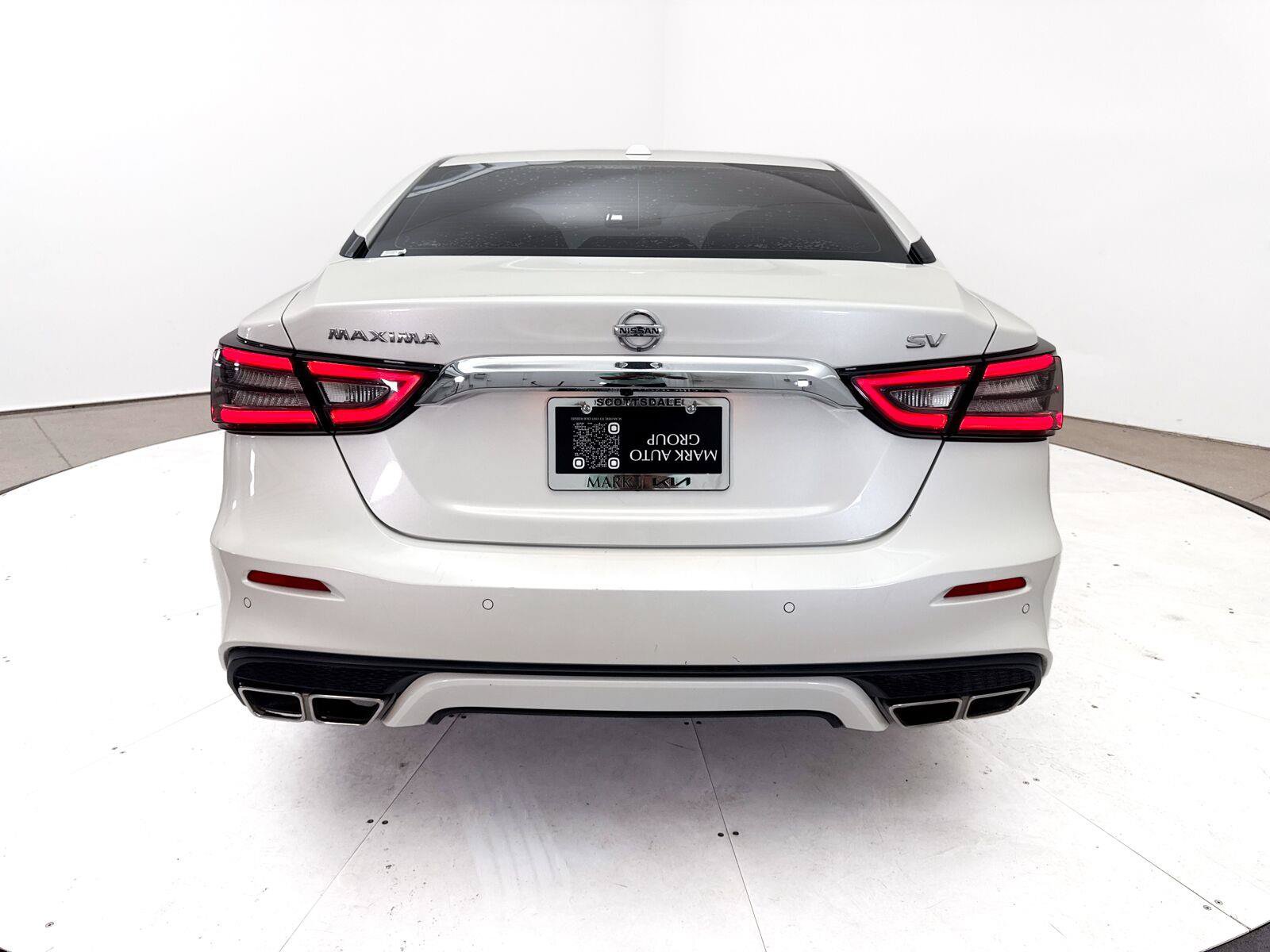 Used 2022 Nissan Maxima SV FWD image 16