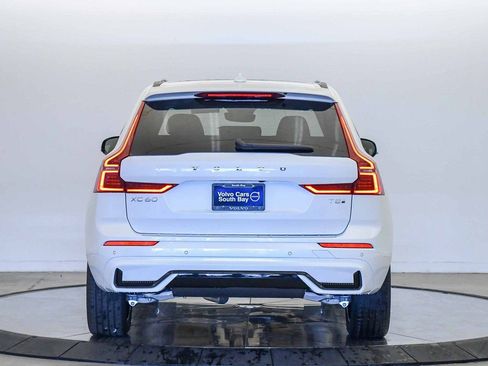 New 2026 Volvo XC60 T8 Plus w/ Climate Package PRO AWD/4WD image 3