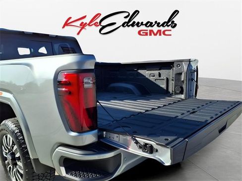 New 2026 GMC Sierra 2500 Denali Ultimate image 24