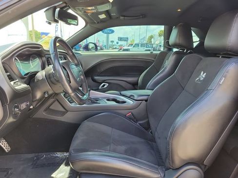 Used 2022 Dodge Challenger R/T Scat Pack RWD image 14