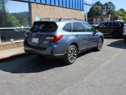 Used 2017 Subaru Outback 2.5i Limited AWD/4WD image 5