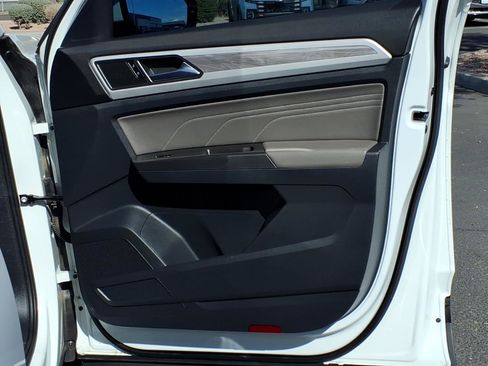 Certified 2022 Volkswagen Atlas Cross Sport SE w/ Black Wheel Package image 13