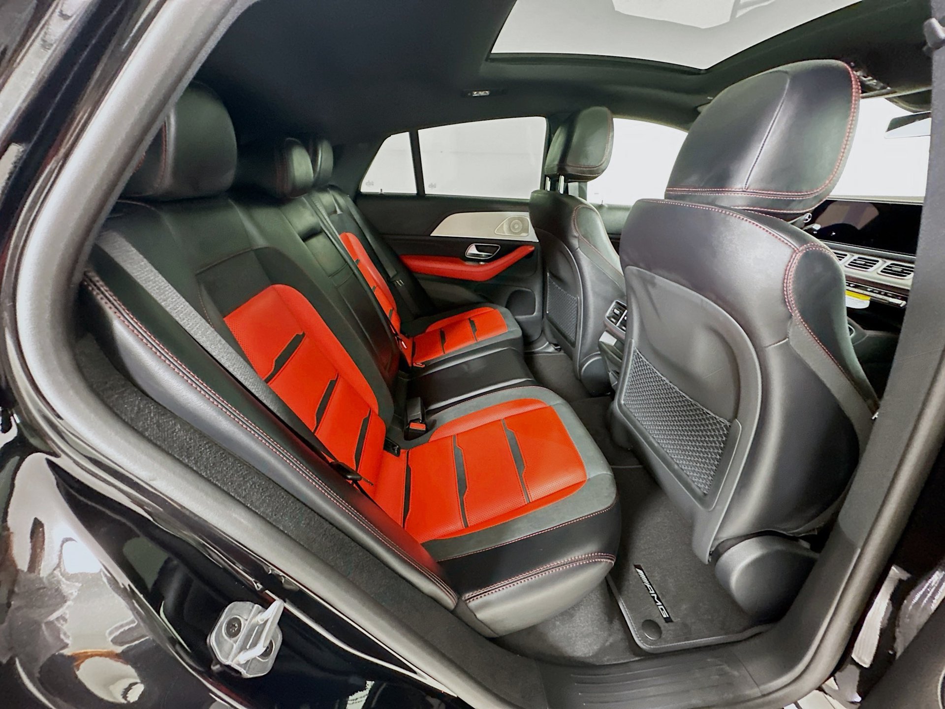 New 2026 Mercedes-Benz GLE 53 AMG 4MATIC Coupe image 30
