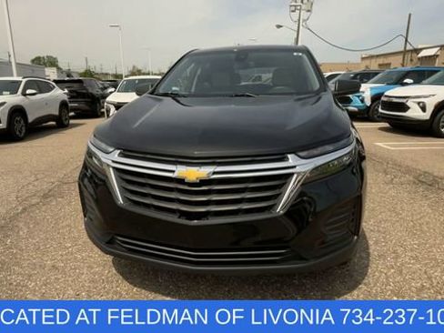 Certified 2024 Chevrolet Equinox LS w/ LS Convenience Package FWD image 3