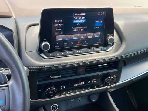 Used 2023 Nissan Rogue SV w/ SV Premium B Package AWD/4WD image 15