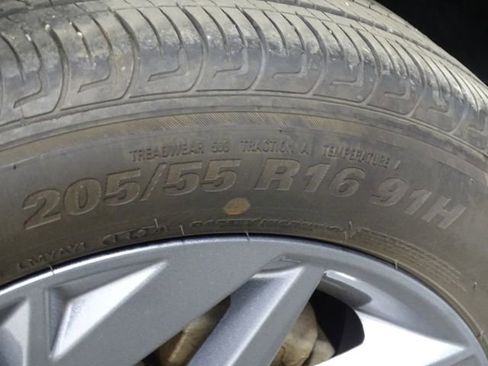 Used 2024 Hyundai Elantra SEL image 42