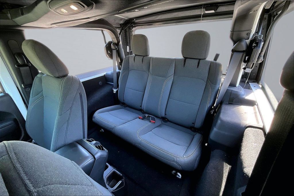 Certified 2025 Jeep Wrangler Sport AWD/4WD image 19