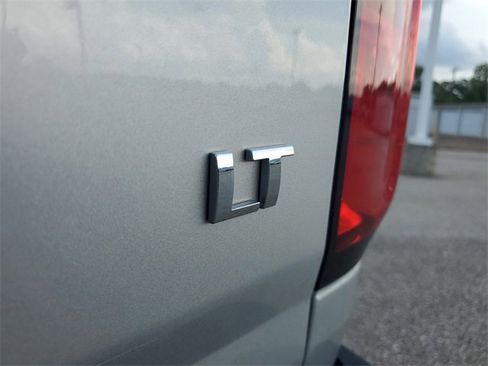 Used 2019 Chevrolet Colorado LT w/ LT Convenience Package image 7