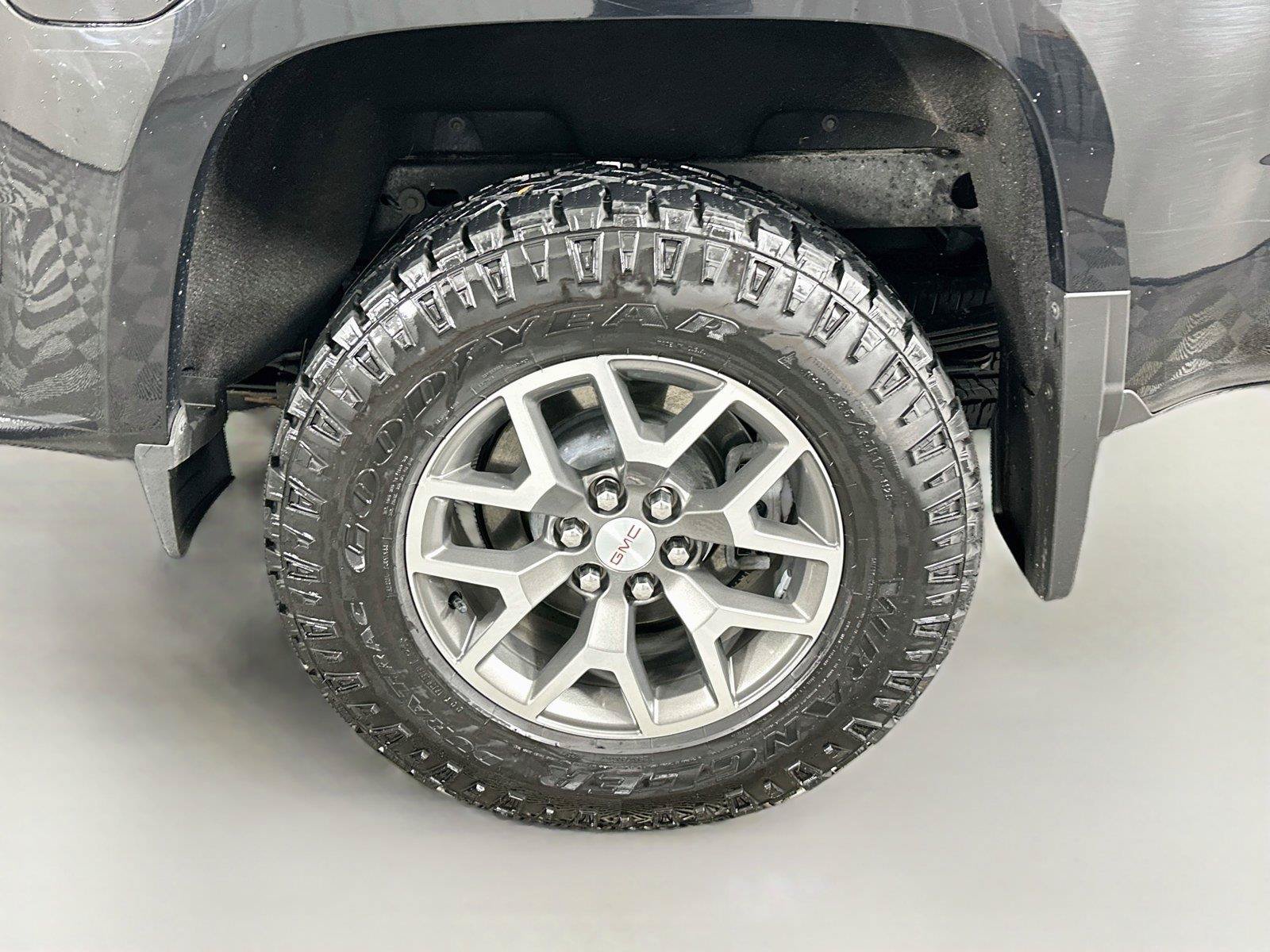 Used 2021 GMC Canyon AT4 w/ Driver Alert Package AWD/4WD image 29