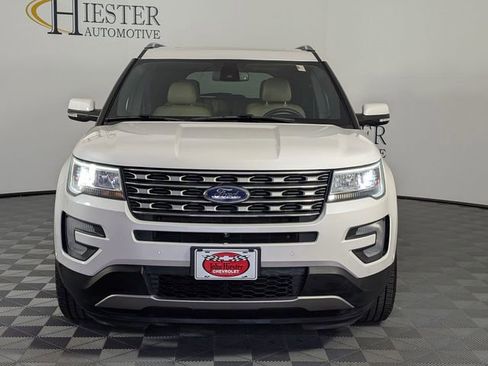 Used 2017 Ford Explorer Limited w/ Equipment Group 301A image 3