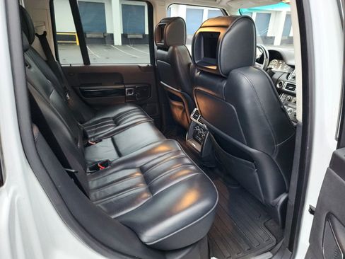 Used 2011 Land Rover Range Rover Supercharged image 22