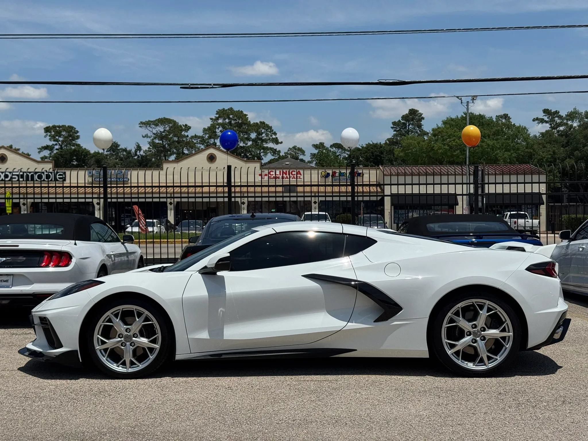 Used 2021 Chevrolet Corvette Stingray Preferred Cpe w/ Engine Appearance Package RWD image 10