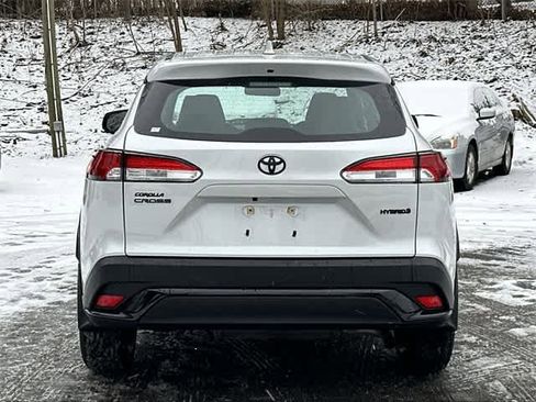 Used 2024 Toyota Corolla Cross S image 4