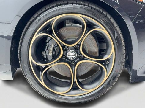 New 2025 Alfa Romeo Giulia Intensa w/ Driving Assist Package image 48