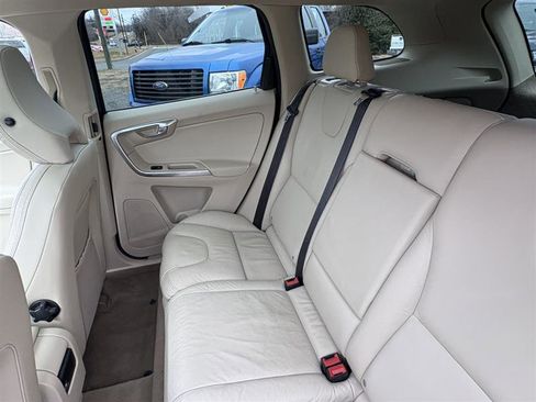 Used 2013 Volvo XC60 3.2 image 12