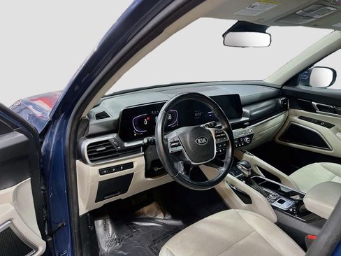 Used 2023 Kia Telluride S AWD/4WD image 9