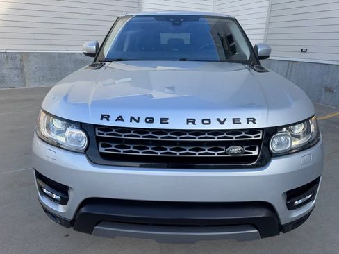 Used 2017 Land Rover Range Rover Sport SE image 8