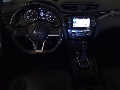Used 2018 Nissan Rogue Sport SL w/ SL Premium Package image 22