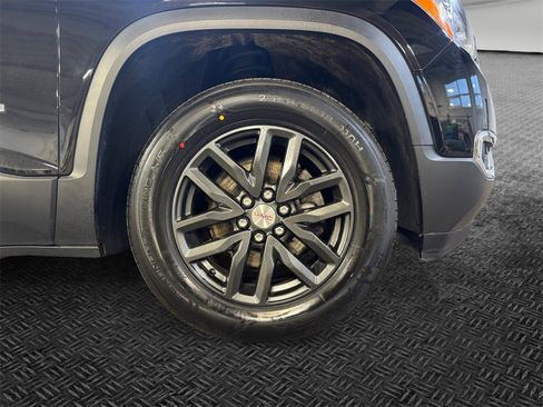 Used 2019 GMC Acadia SLT w/ LPO, Floor Liner Package image 11