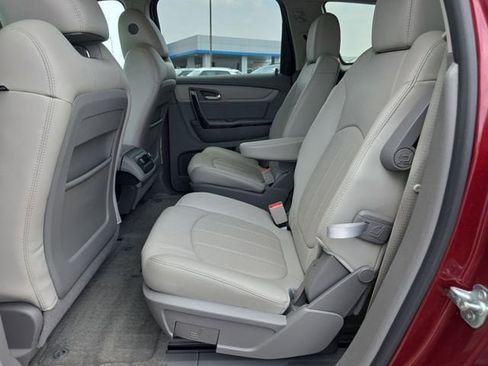 Used 2017 Chevrolet Traverse Premier FWD image 11