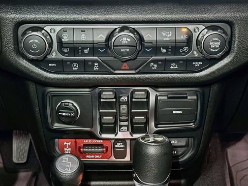 New 2026 Jeep Wrangler Unlimited Sport AWD/4WD image 10