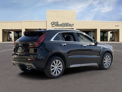 Certified 2022 Cadillac XT4 Premium Luxury w/ Enhanced Visibility Package image 5