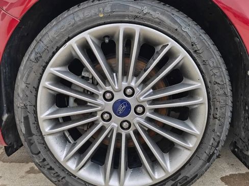 Used 2013 Ford Fusion SE FWD image 22
