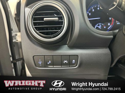 Used 2019 Hyundai Kona Limited image 26