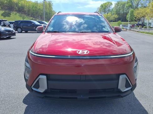 Used 2025 Hyundai Kona SEL image 4
