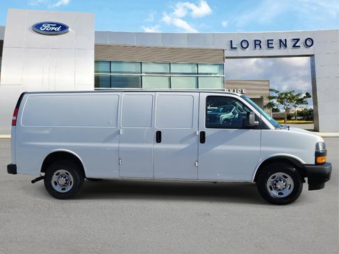 Used 2021 Chevrolet Express 2500 Extended w/ Driver Convenience Package image 4