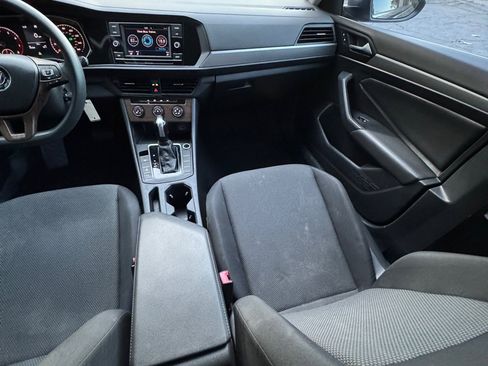 Used 2019 Volkswagen Jetta S w/ Driver Assistance Package image 22