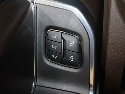 New 2025 Ford F350 King Ranch w/ FX4 Off-Road Package image 41