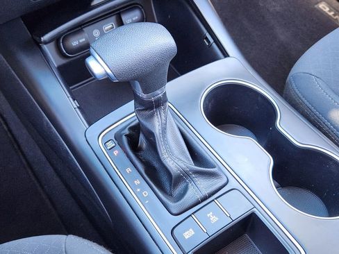 Used 2019 Kia Sorento LX image 22