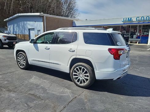 Used 2023 GMC Acadia Denali w/ Denali Technology Package image 11