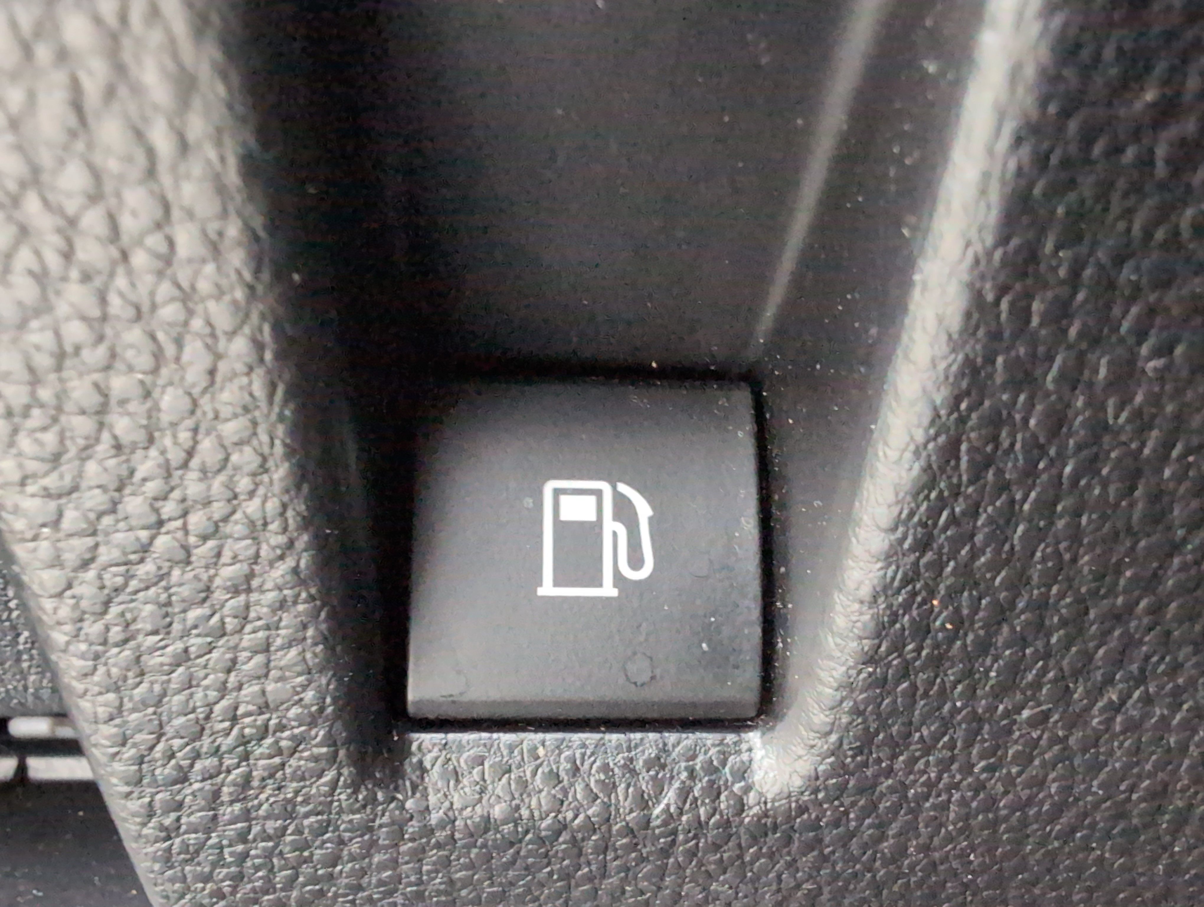 Used 2022 Toyota Highlander Platinum FWD image 41
