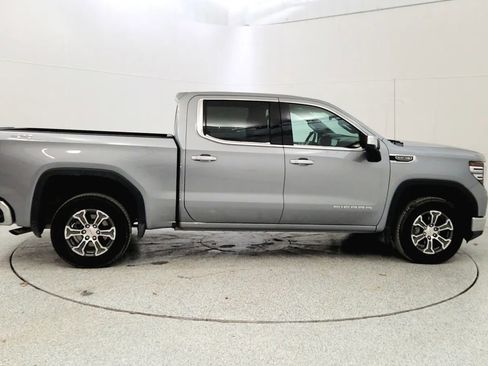 Used 2024 GMC Sierra 1500 SLT image 8