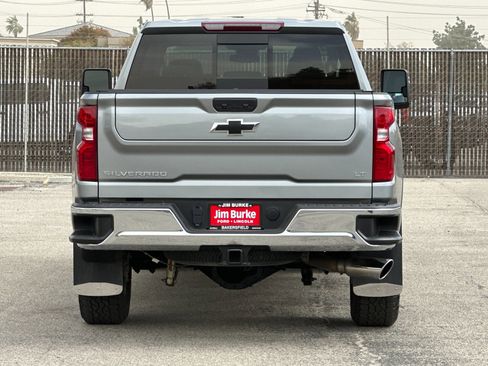Used 2024 Chevrolet Silverado 2500 LT image 5