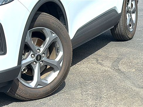 Used 2026 Ford Escape ST-Line FWD image 3