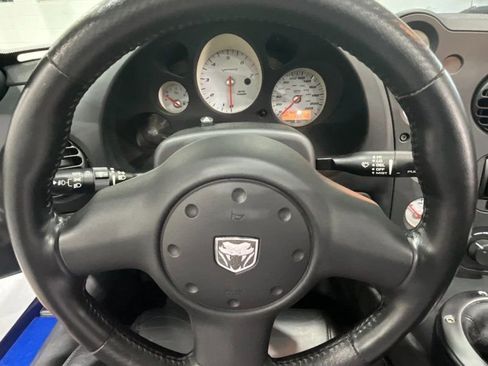 Used 2006 Dodge Viper SRT-10 image 16