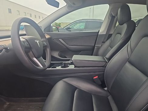 Used 2021 Tesla Model Y Long Range AWD/4WD image 5