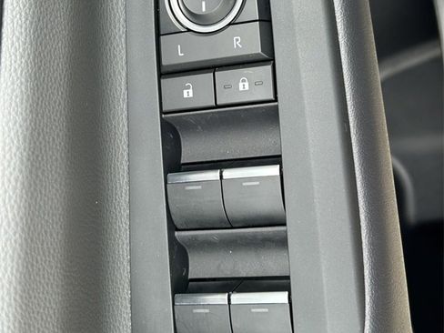 Used 2025 Toyota Prius Limited image 24