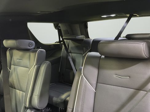 Used 2025 Cadillac Escalade Sport w/ LPO, ONYX Package AWD/4WD image 21
