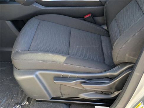 New 2026 Chevrolet Equinox LT image 4